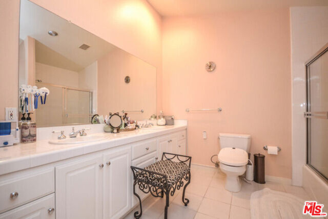 4516 Ramsdell Avenue, La Crescenta CA: https://media.crmls.org/mediaz/0b42d197-4c93-4755-9751-07a70eebd3bd.jpg