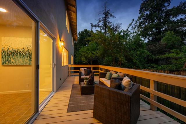 2131 Balmoral Court, San Mateo CA: https://media.crmls.org/mediaz/0b42ff6b-3a6d-4895-9cf8-829c24487ee0.jpg