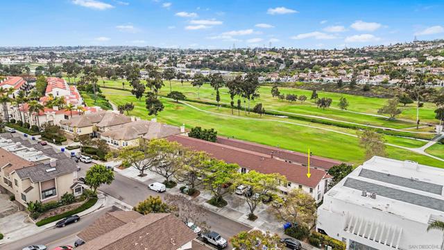 2544 Navarra Dr,  CA: https://media.crmls.org/mediaz/0b43f7e6-0497-4062-b313-feb865897815.jpg
