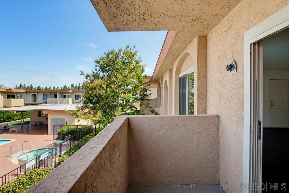 9598 Carroll Canyon - photo 16