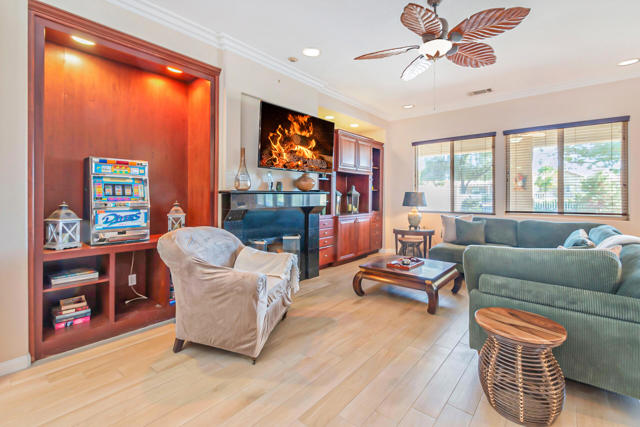 82833 Odlum Drive, Indio CA: https://media.crmls.org/mediaz/0b461562-2e20-40d3-b5e3-53de2c7aff02.jpg