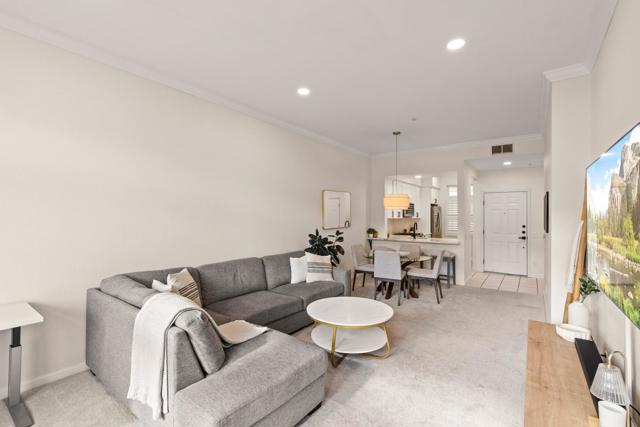 833 Swallowtail Court, Brisbane CA: https://media.crmls.org/mediaz/0b469cb7-cf93-4d1f-a09e-2104400853e7.jpg