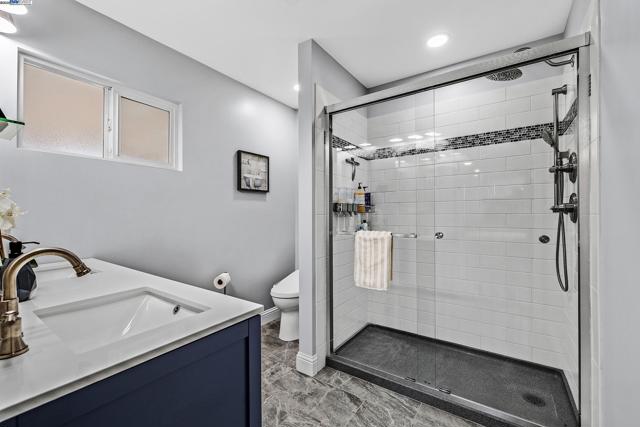 Image 25 of 38 For 36304 Magellan Dr