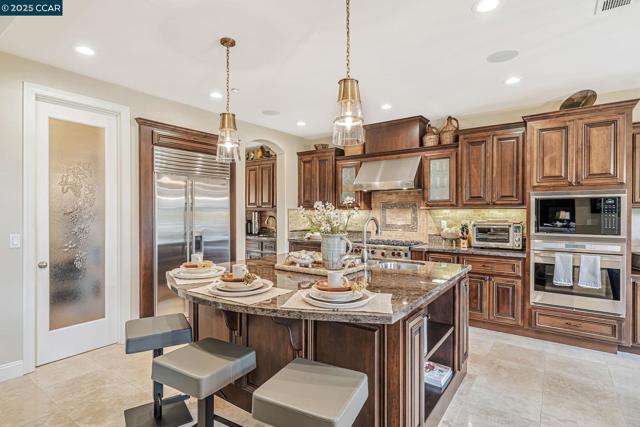 120 Tamarind Ln, Danville CA: https://media.crmls.org/mediaz/0b482045-f552-44c7-ab58-1d1a552c3e14.jpg