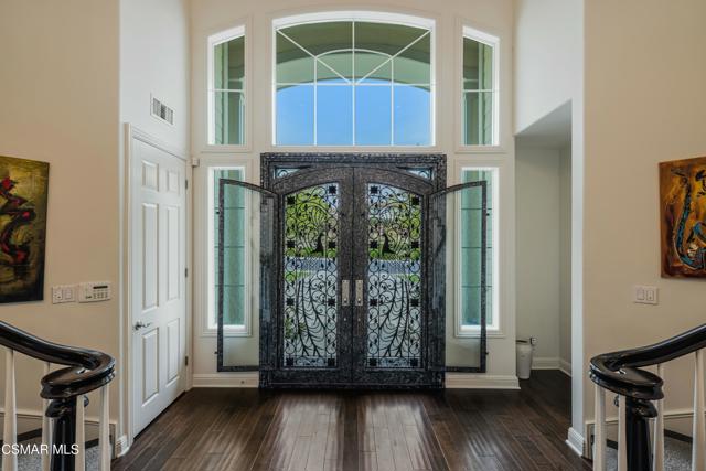 12430 Nelson Road, Moorpark CA: https://media.crmls.org/mediaz/0b48ae2e-2015-44ac-b13f-acd5dee1aeb7.jpg