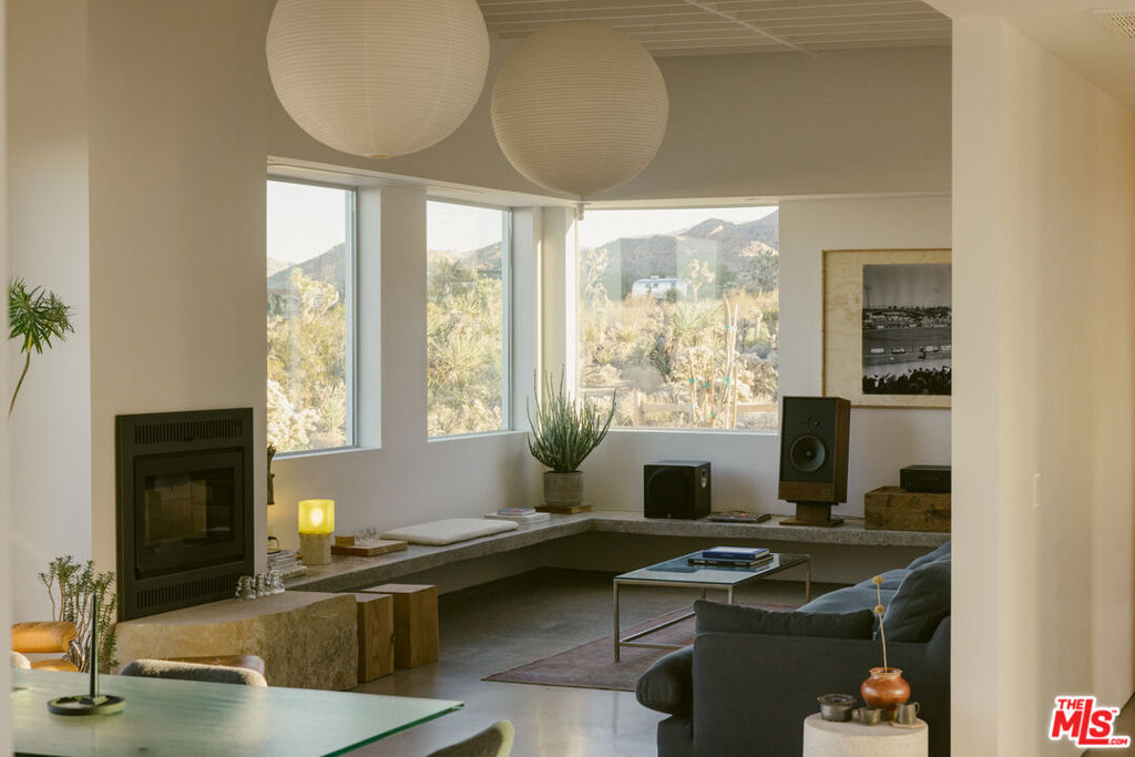 MLS #25619823 image #2