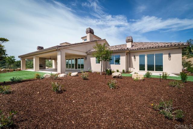 3066 Via Montevina, Fallbrook CA: https://media.crmls.org/mediaz/0b4ba40f-c2df-4927-9a16-9e8a930afa23.jpg