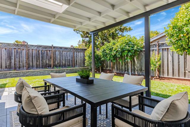 1588 Calle De Stuarda, San Jose CA: https://media.crmls.org/mediaz/0b4be393-d0bd-48b9-b537-86faad03a403.jpg