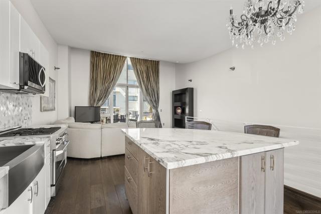 3788 Park Blvd, San Diego CA: https://media.crmls.org/mediaz/0b4c9d28-d36c-46c4-8394-b1793328b99e.jpg