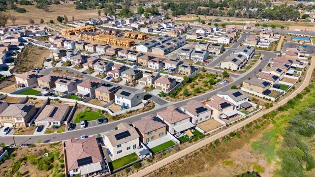 13305 Cultivate Ct, Valley Center CA: https://media.crmls.org/mediaz/0b4cd42e-63bb-4223-80bc-c3817753cfe6.jpg