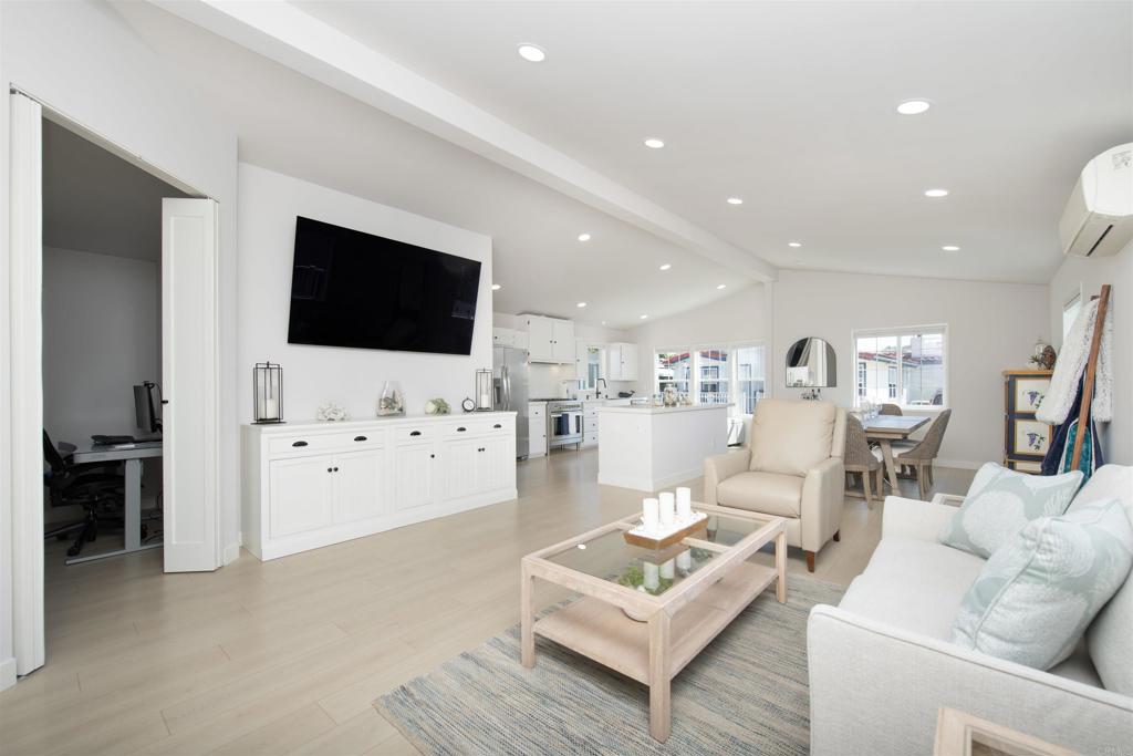 6503 Friendly Place - photo 8