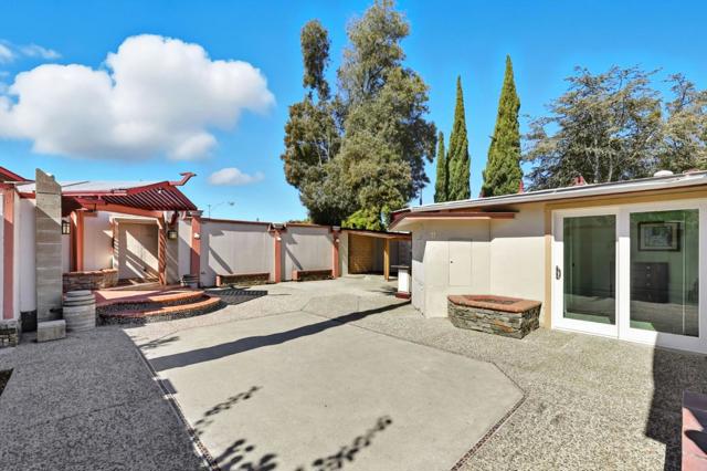 1199 Blazingwood Drive, Sunnyvale CA: https://media.crmls.org/mediaz/0b4d2f1f-86f2-4f31-8835-d43b8a914a58.jpg