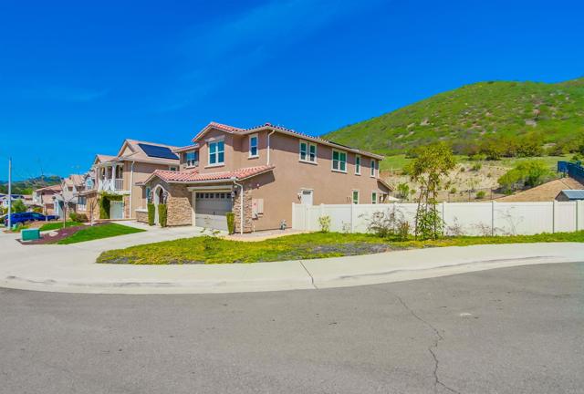 Detail Gallery Image 3 of 65 For 280 Shetland, Fallbrook,  CA 92028 - 4 Beds | 3/1 Baths