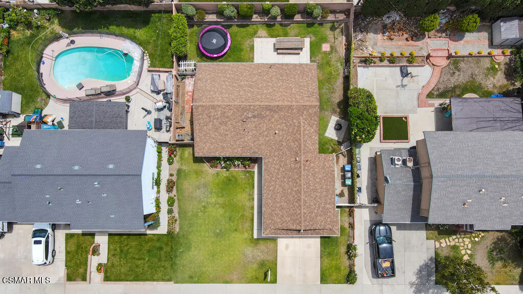 https://media.crmls.org/mediaz/0b4ddf65-2336-42de-842d-e9e531cd3c4a.jpg?preset=X-Large