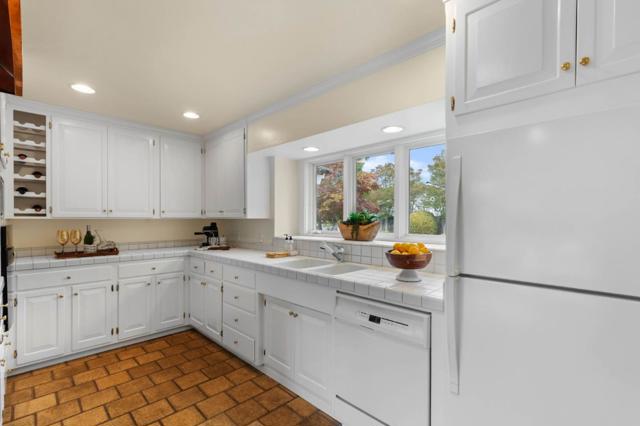 20290 Argonaut Drive, Saratoga CA: https://media.crmls.org/mediaz/0b4e0d60-a8a2-45c9-986d-eec71e613efc.jpg