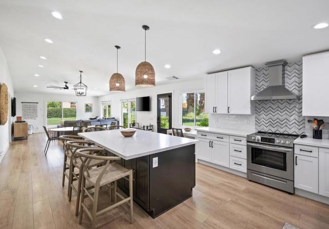 51485 Calle Guatemala, La Quinta CA: https://media.crmls.org/mediaz/0b4f5dbd-e16d-428d-9af0-1b08d3c2cd85.jpg