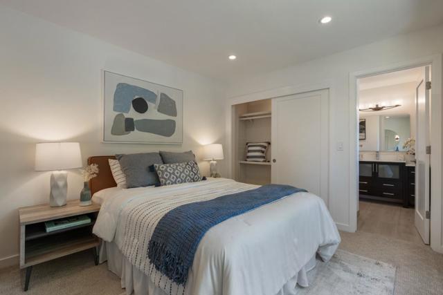 34 Carriage Court, Los Altos CA: https://media.crmls.org/mediaz/0b4f8838-df69-4801-9314-d46430beb427.jpg