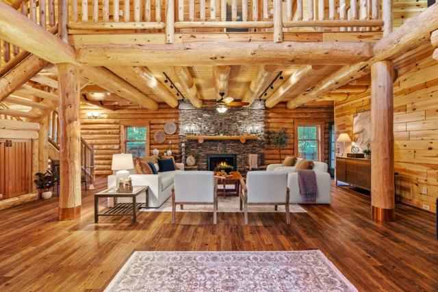 44 Pine Avenue, Mount Hermon CA: https://media.crmls.org/mediaz/0b4fd25c-5e11-4b76-9733-2a76fb6edfa3.jpg