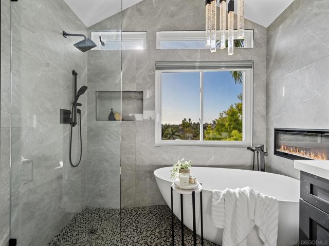 4906 Corte Playa de Castilla, San Diego CA: https://media.crmls.org/mediaz/0b501234-c066-44c3-8688-5578785c2545.jpg