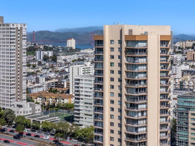 1200 Gough Street, San Francisco CA: https://media.crmls.org/mediaz/0b507385-5283-4a73-9102-9d01f595ebe7.jpg