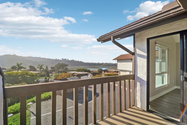 2422 Caminito Ocean Cv, Cardiff by the Sea CA: https://media.crmls.org/mediaz/0b50ec55-a879-487b-acf7-8302e8d050ce.jpg