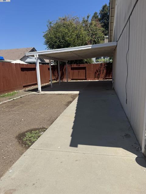 5325 Avante Lane, Salida CA: https://media.crmls.org/mediaz/0b5107e6-fb78-432b-ad78-853dfb9c87d3.jpg