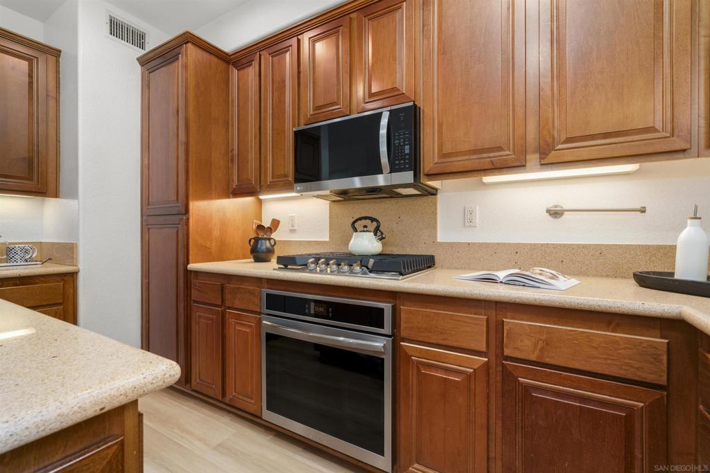 MLS #250031902SD img 20