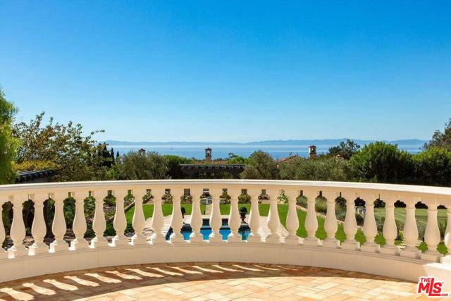1475 E Mountain Drive, Santa Barbara CA: https://media.crmls.org/mediaz/0b51ed27-417d-4256-ba09-3adf3ac1e87d.jpg