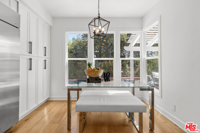 4370 Park Monte Nord, Calabasas CA: https://media.crmls.org/mediaz/0b524a6a-6427-4f7d-93a1-a5b69082dc6a.jpg