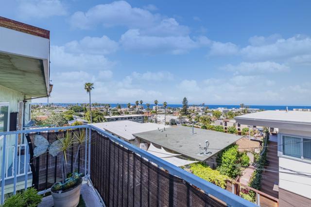 4768 72 Coronado Ave Avenue, San Diego CA: https://media.crmls.org/mediaz/0b5329a3-8e3a-4bf5-aff3-cbeb260d4ce0.jpg