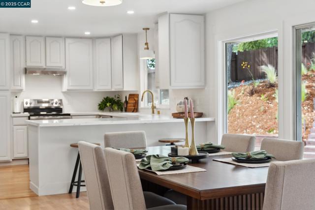 3739 Northridge Dr, Concord CA: https://media.crmls.org/mediaz/0b54004b-2ca3-4395-9d0d-7a8caa36118b.jpg