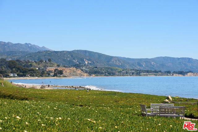 67 Seaview Drive, Santa Barbara CA: https://media.crmls.org/mediaz/0b5473bd-a463-480a-8696-9b9b42bebcc5.jpg