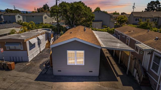2565 Portola Drive, Santa Cruz CA: https://media.crmls.org/mediaz/0b54a698-682e-4259-9408-9273f28ddbdc.jpg