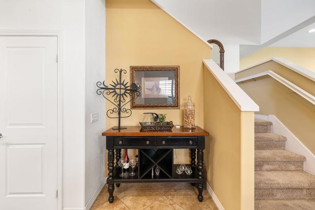 Image 21 of 45 For 52130 Desert Spoon Court