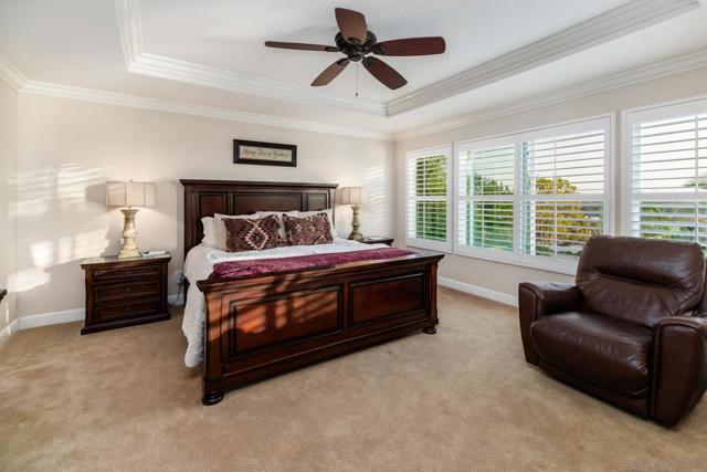 5255 Greenwillow Ln, San Diego CA: https://media.crmls.org/mediaz/0b571fb9-aad0-444e-8250-3a397db8be2e.jpg