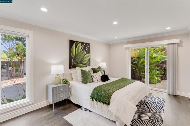 5588 Gonzalez Ct, Concord CA: https://media.crmls.org/mediaz/0b57269b-3eb3-42f0-8381-09b02e1cce3e.jpg