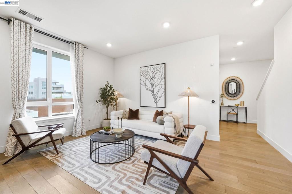 45188 Tom Blalock St #301