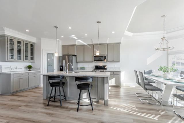 2574 Whispering Hills Circle, San Jose CA: https://media.crmls.org/mediaz/0b584006-d4a3-461a-b9a2-f6a3314d87c0.jpg