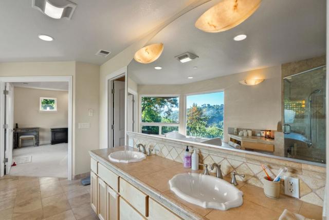 454 Upper Road, San Rafael CA: https://media.crmls.org/mediaz/0b58a0ef-0298-47bf-968a-54de19ba6fdc.jpg