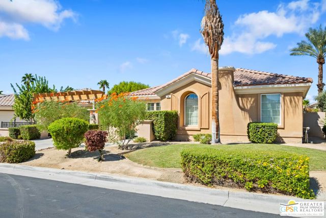 Image 2 of 34 For 64 Vista Mirage Way