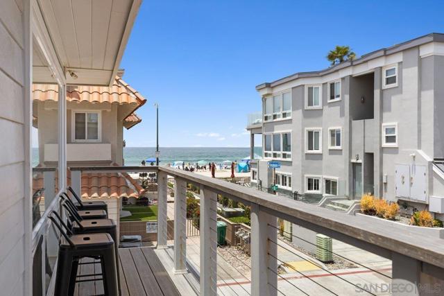 707 Ensenada Ct, San Diego CA: https://media.crmls.org/mediaz/0b590868-948f-48ff-9488-4db9dd6cfdb2.jpg