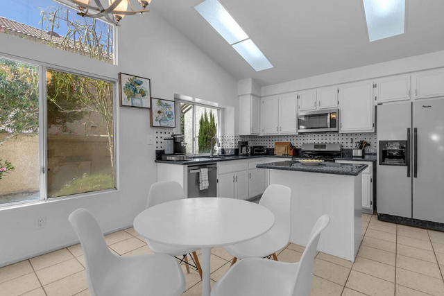 Image 9 of 33 For 45360 Desert Fox Drive