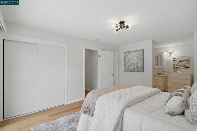 17 Bliss Ct., Pleasant Hill CA: https://media.crmls.org/mediaz/0b59a624-1042-4df2-8560-6bf64e83941b.jpg