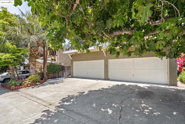 2028 Damuth St, Oakland CA: https://media.crmls.org/mediaz/0b59f0ef-3e39-4328-8c03-65a8b9b6100f.jpg