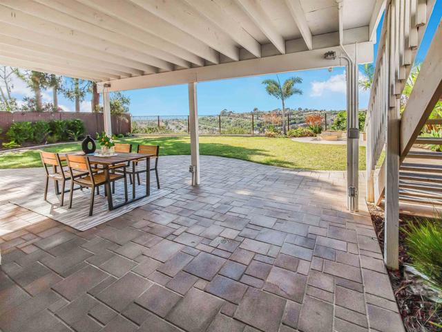 12440 Kestrel St, San Diego CA: https://media.crmls.org/mediaz/0b5afac1-8944-4582-a56c-9641d12b1697.jpg