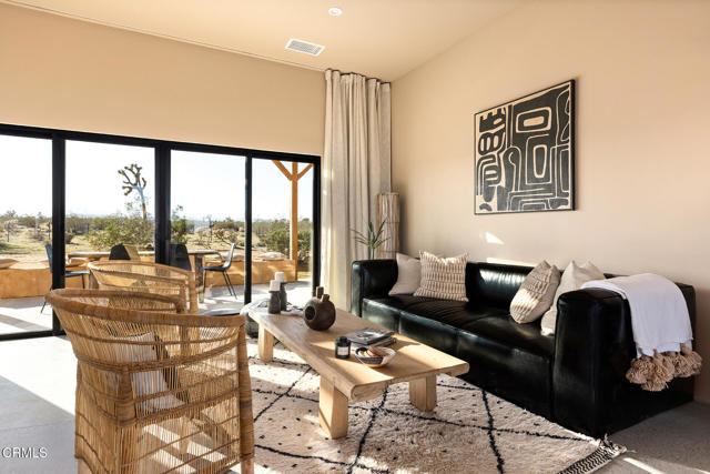60679 Trentwood Drive, Joshua Tree CA: https://media.crmls.org/mediaz/0b5b8a38-8adf-4ab8-b0e8-3f8e6a6ee2f6.jpg