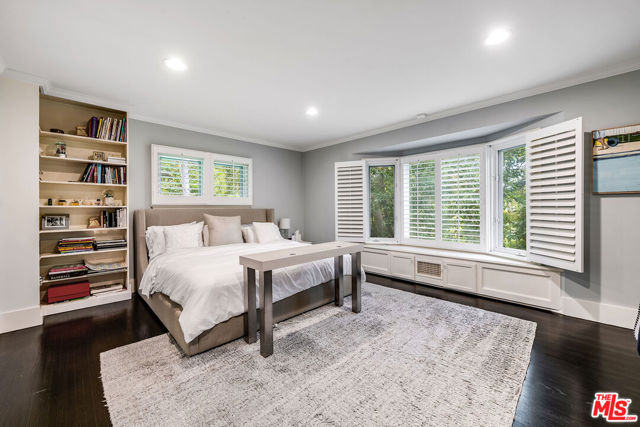 Drew Fenton | 422 Parkwood Drive Los Angeles CA | MLS: 7209274