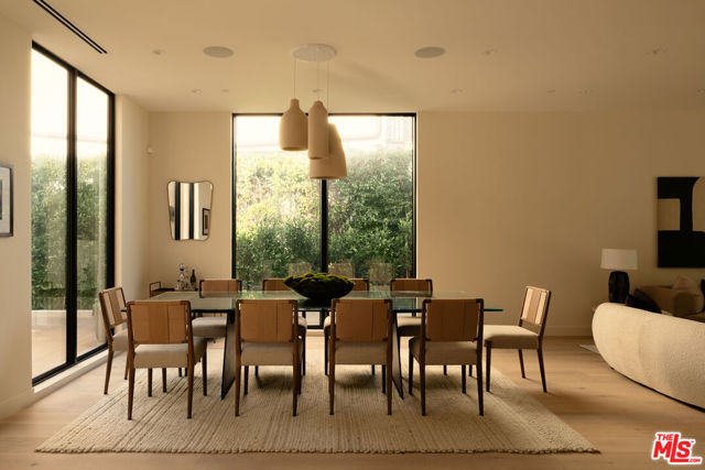 10346 Louisiana Avenue, Los Angeles CA: https://media.crmls.org/mediaz/0b5d3e34-762a-43be-944e-4bcb15b95c65.jpg