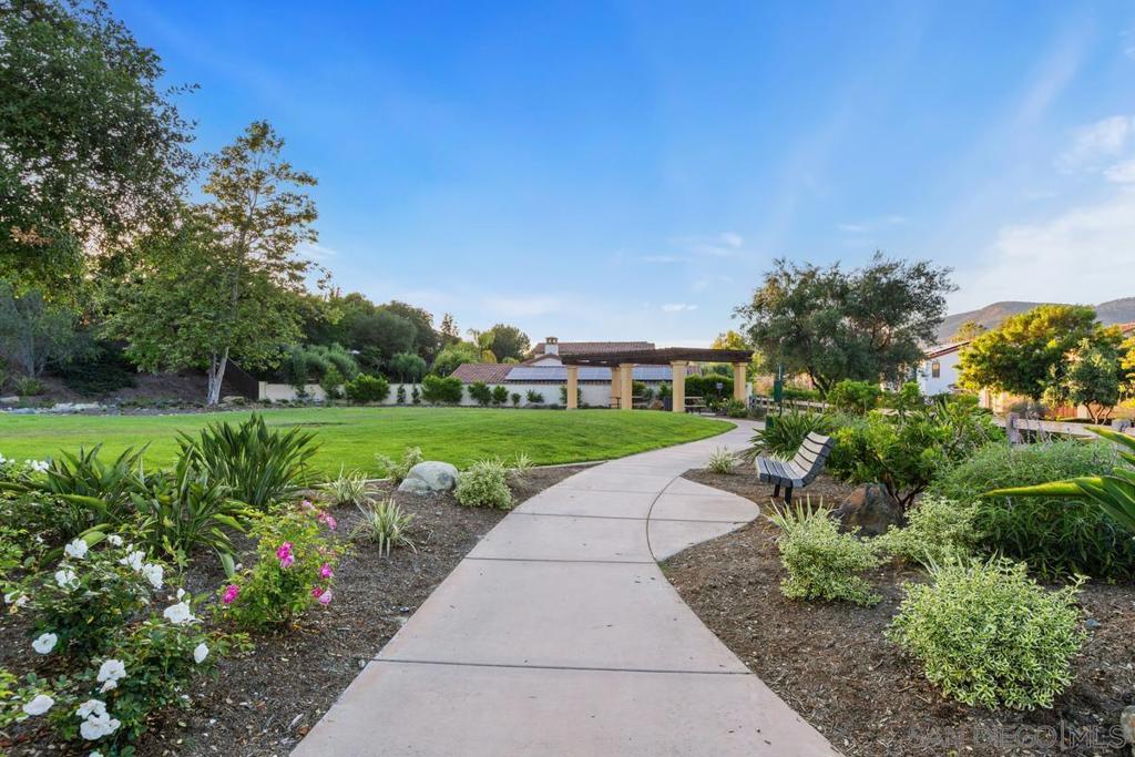 MLS #250030585SD img 11