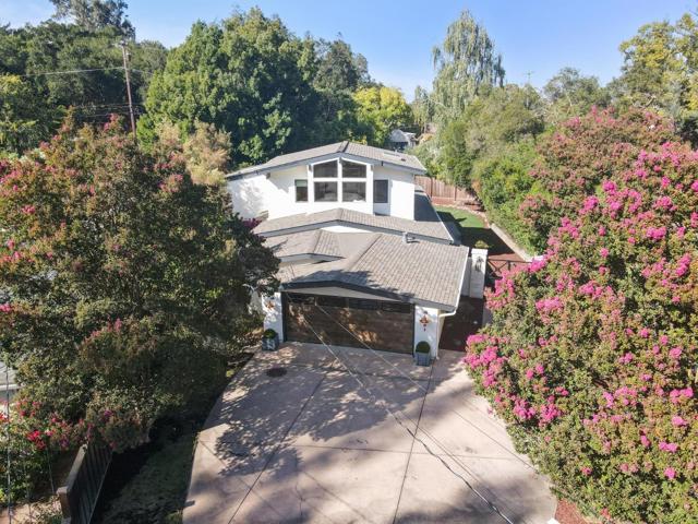 251 Loma Alta Avenue, Los Gatos CA: https://media.crmls.org/mediaz/0b5d80c0-b78e-4b73-a9a0-6a21a1e48914.jpg